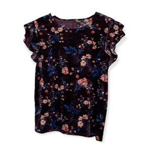 Women’s size large purple short sleeve shirt